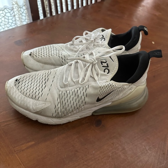 Nike shoes - Picture 3 of 10